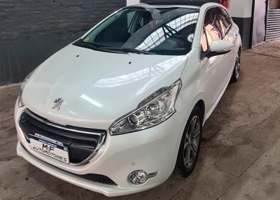 Peugeot 208 / VENDIDO