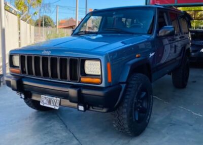 Jeep Cherokee Sport